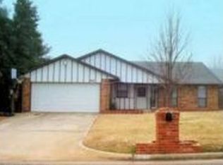 11624 SW 3rd St, Yukon, OK 73099