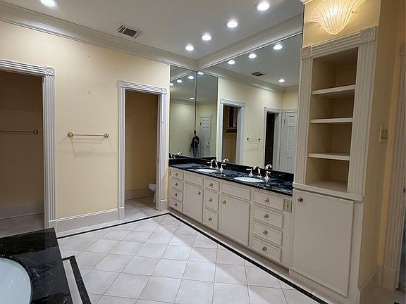5th image of 1 Pine Briar Cir