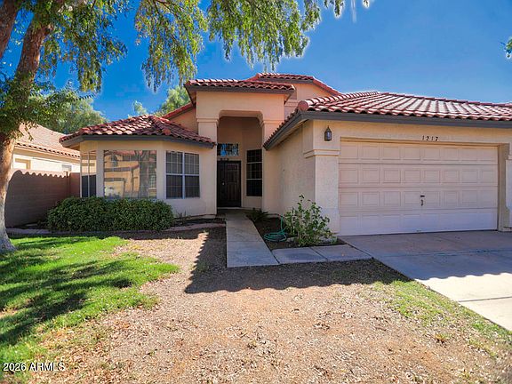 3rd image of 1217 E SANDCASTLE Court