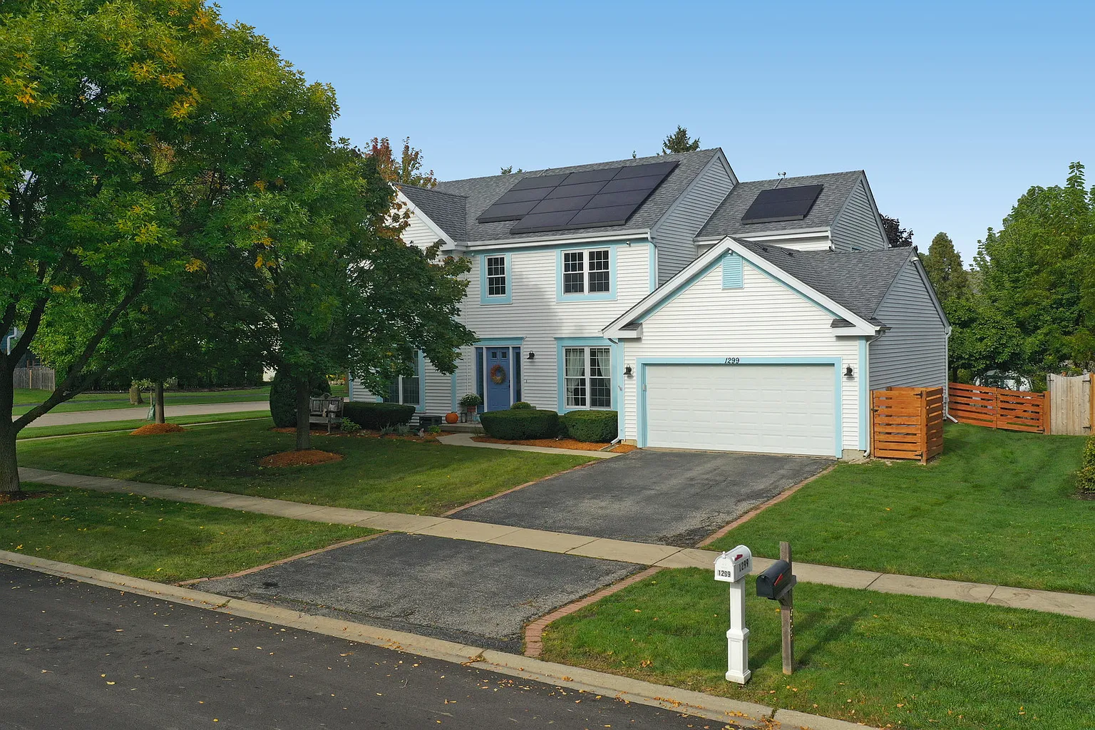 1299 Meadowlark Ln photo 1