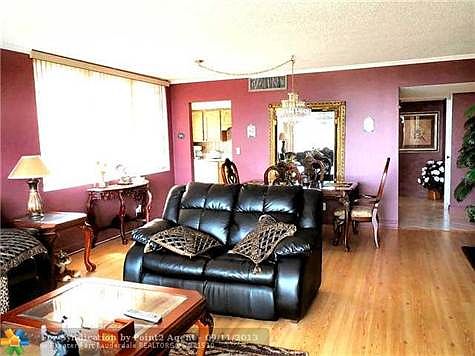 5th image of 7051 Environ Blvd APT 637