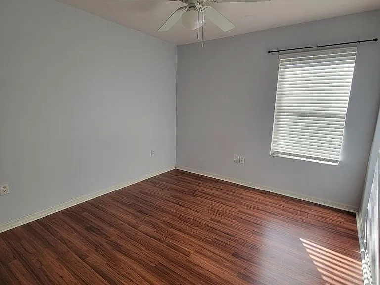 2216 NW 52nd Pl — Photo 16