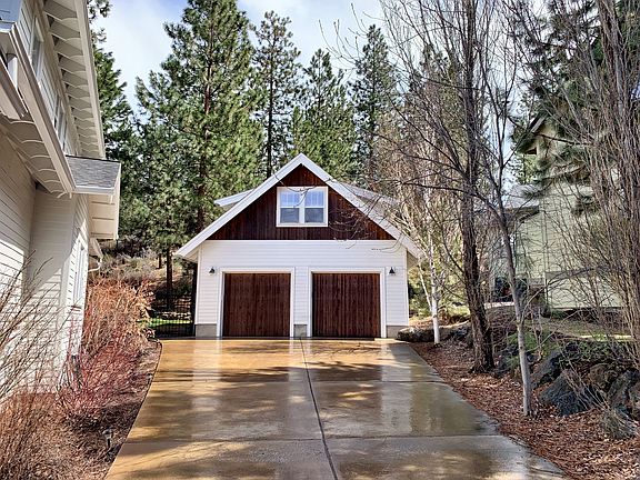 Guest cottage over garage