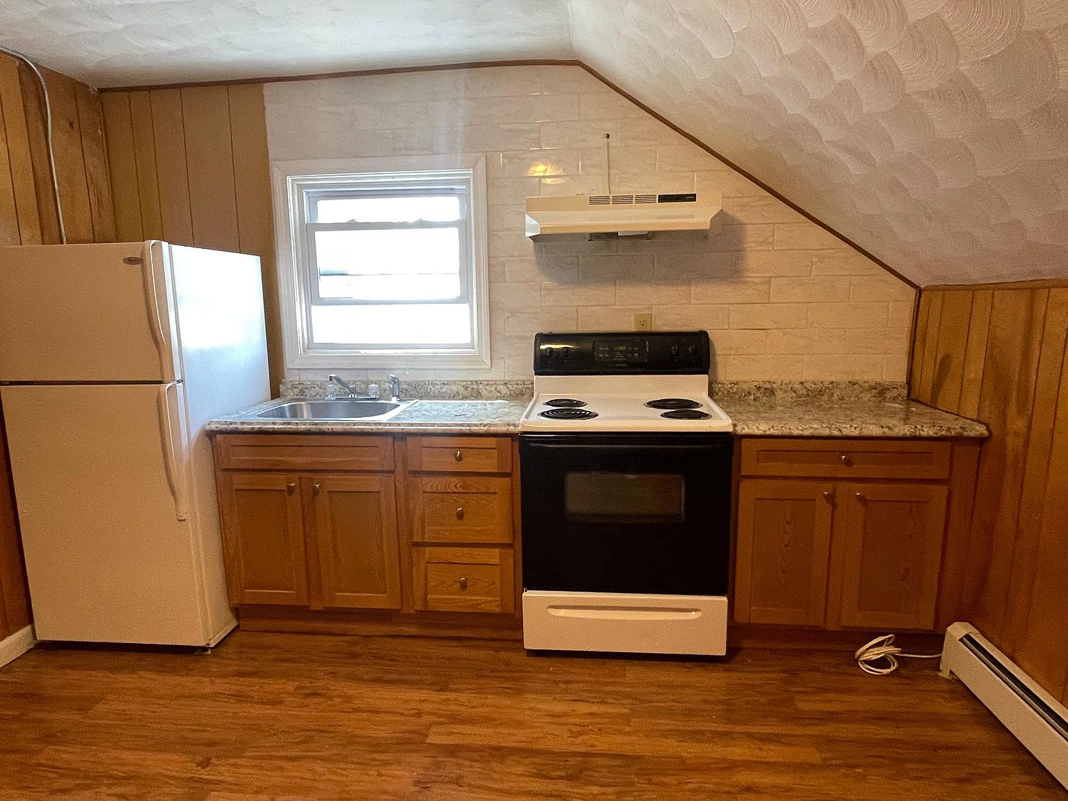 51 Ferris St 2R, Pawtucket, RI 02861 Zillow