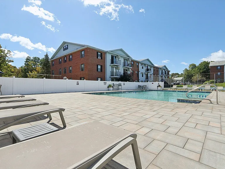6-web-or-mls-Plantation St-2708-906