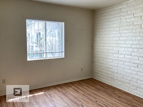 5th image of 3646 E Blacklidge Dr Unit 9
