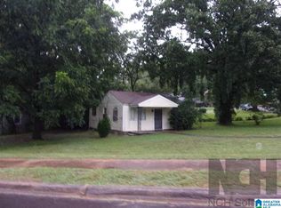 1800 Henry Crumpton Dr, Birmingham, AL 35211