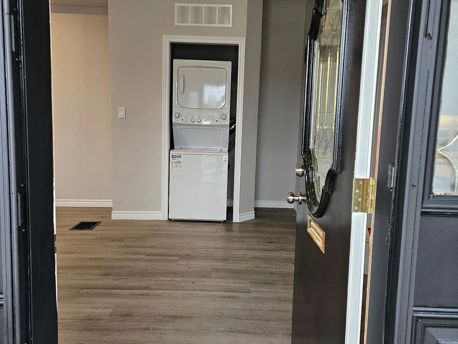 263 Bethune Street — Photo 3