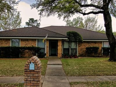 836 Saddlebrook Dr S, Bedford, TX, 76021