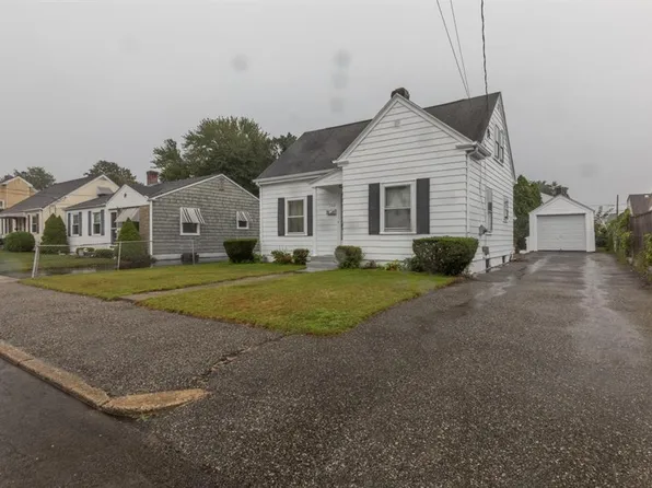 349 Vine St, Pawtucket, RI 02861