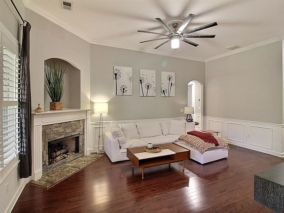 3rd image of 1454 Sawmill Creek Ln