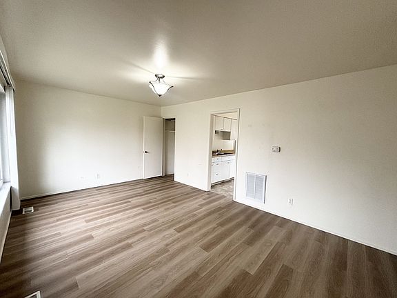 4th image of 995 S 400 E #1003