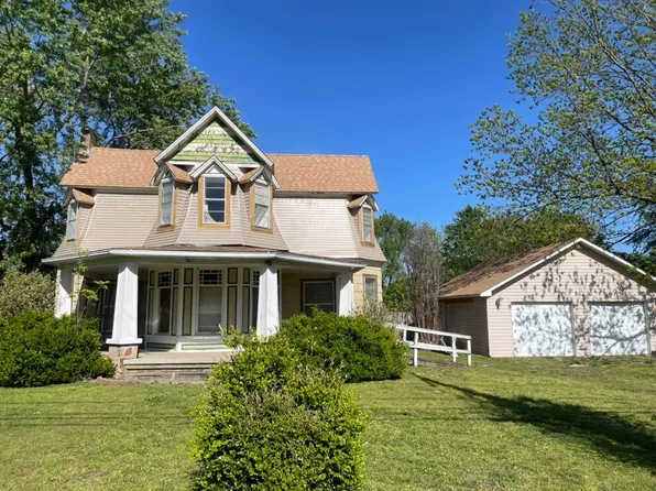 401 N Arch Ave, Green Forest, AR 72638