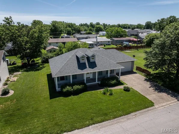 111 Westview St, Palmyra, MO 63461