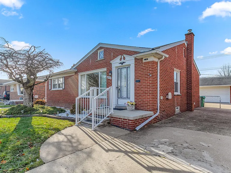 6645 Henry Ruff Rd — Photo 2