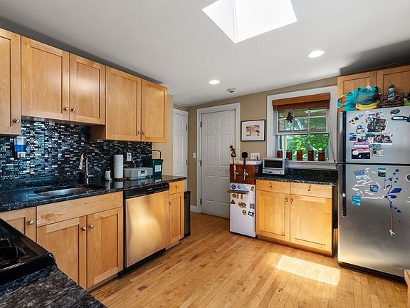 3rd image of 295 River St APT 3R