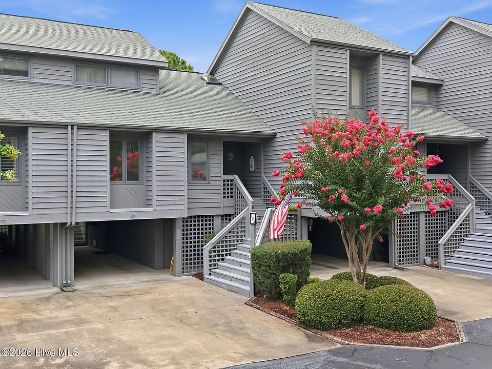 1st image of 123 Forecastle Court