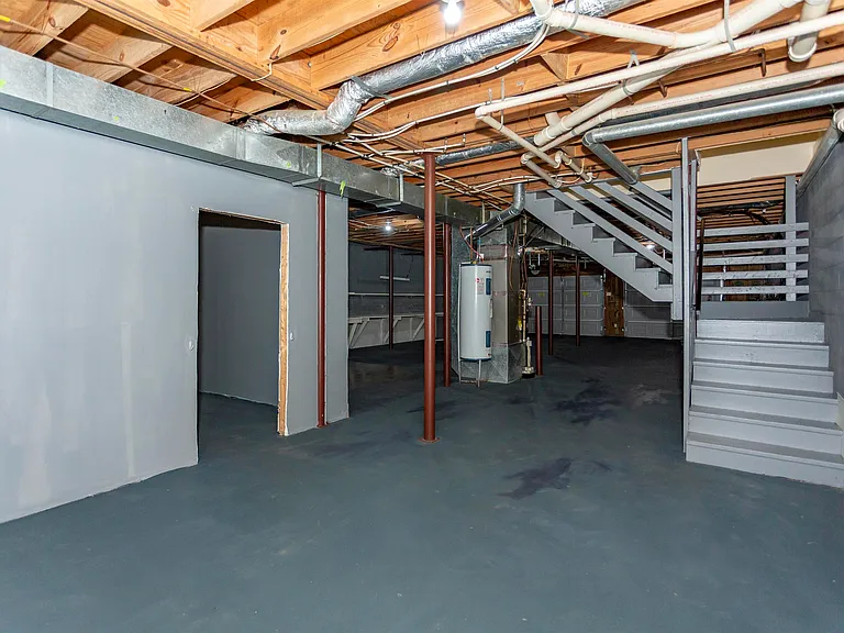 713 Jason Cir — Photo 38