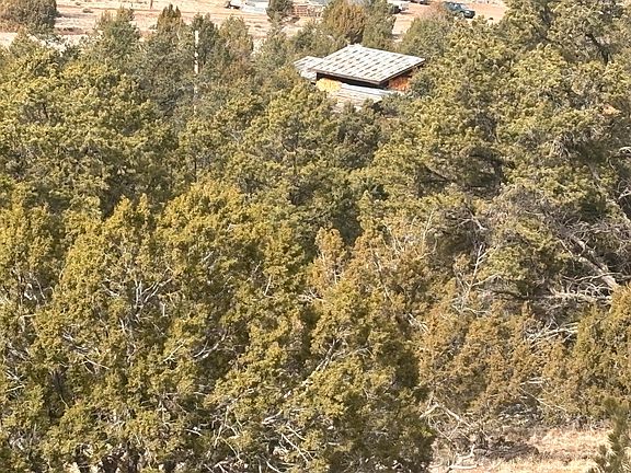 2nd image of 227 Tee Pee Trl