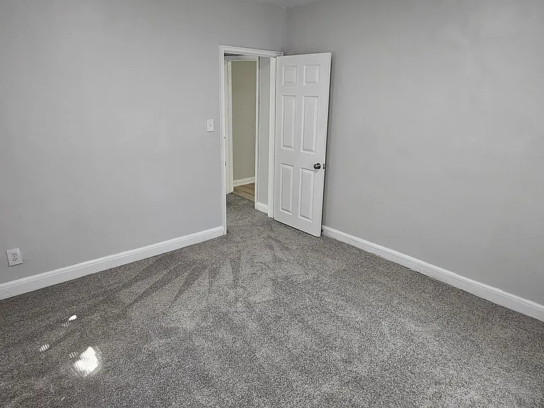 2927 Cornwall Rd #1 — Photo 9