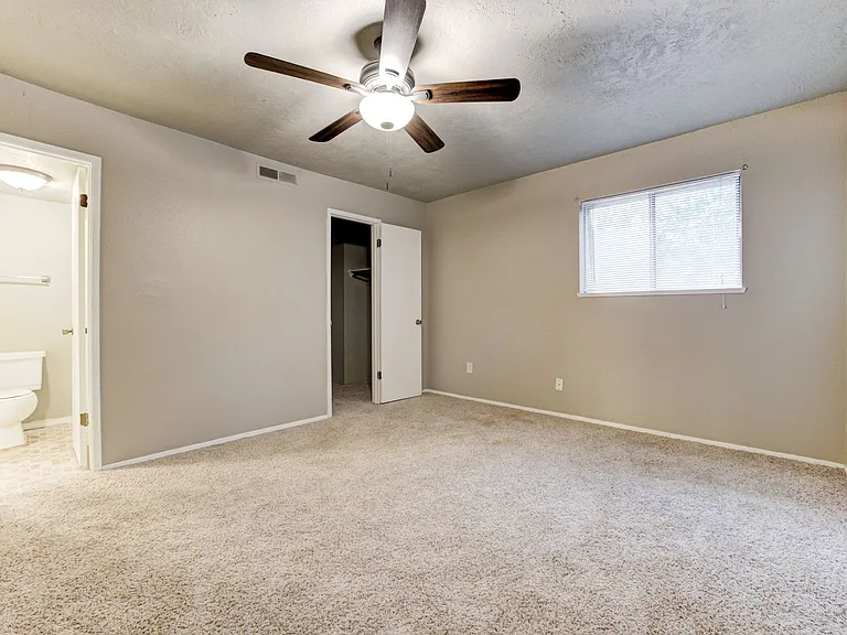 631 Welston Cir #631 — Photo 35