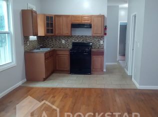 9 Saint James Pl #L1, Newark, NJ 07112