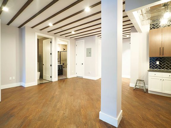 4th image of 35 Claver Pl Unit C1