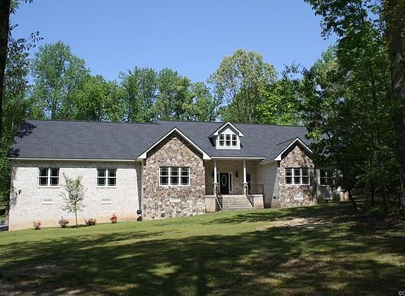 2nd image of 1448 Dressage Way