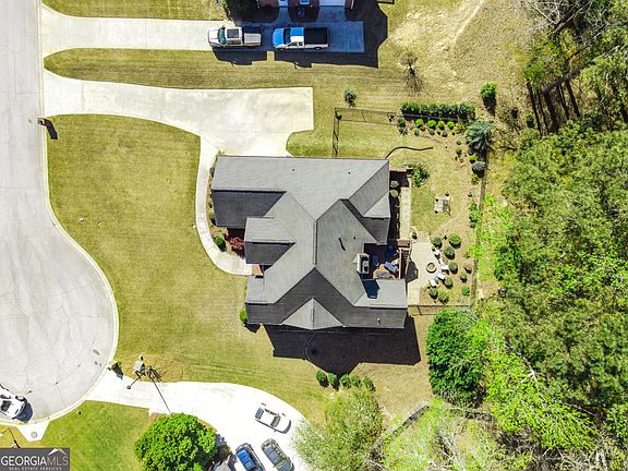3rd image of 909 Old Barker Pl