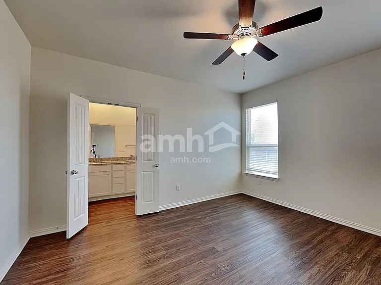 2722 Wolfcreek — Photo 8