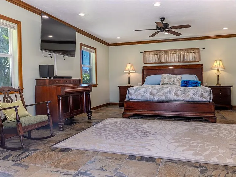 416 Sunset Dr — Photo 63