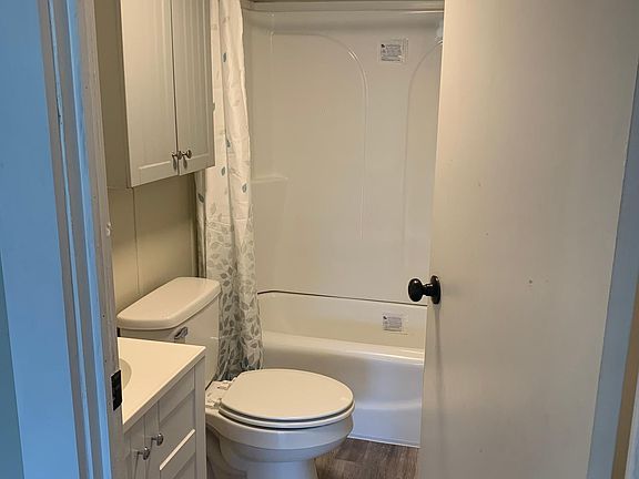 4th image of 107 SE Faye Ln