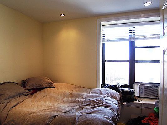 4th image of 78 5th Ave APT 4R