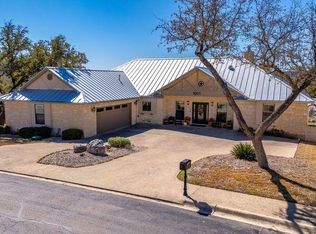 1901 Athens Ave N, Kerrville, TX 78028