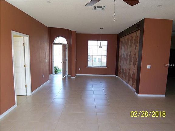 5th image of 843 Marquis Ct