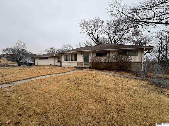 2nd image of 1617 N 90th St