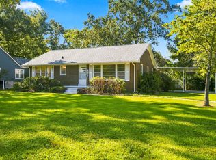 207 Sunset Dr, Tullahoma, TN 37388