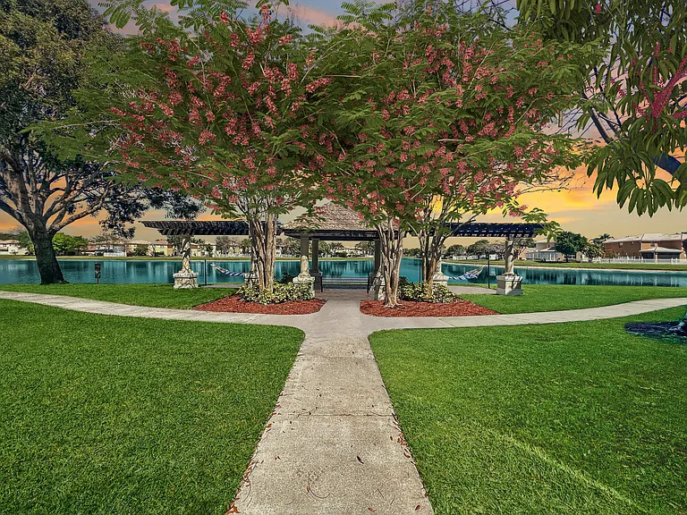 Vista Lago — Photo 20