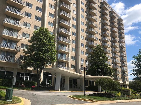 2nd image of 1225 Martha Custis Dr APT 520
