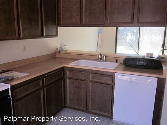 2nd image of 140 E El Norte Pkwy Unit 26