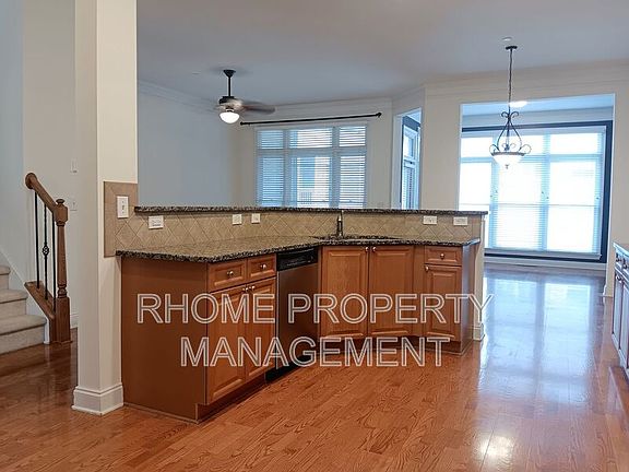 5th image of 214 McLaren Gates Dr