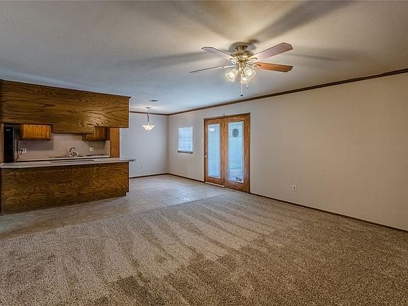 5th image of 1714 Granada Dr