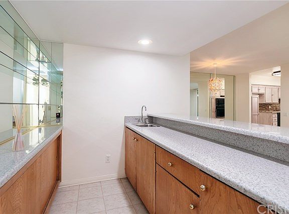 2nd image of 4915 Tyrone Ave APT 121