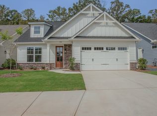 394 Maple View Dr, Carrollton, GA 30117