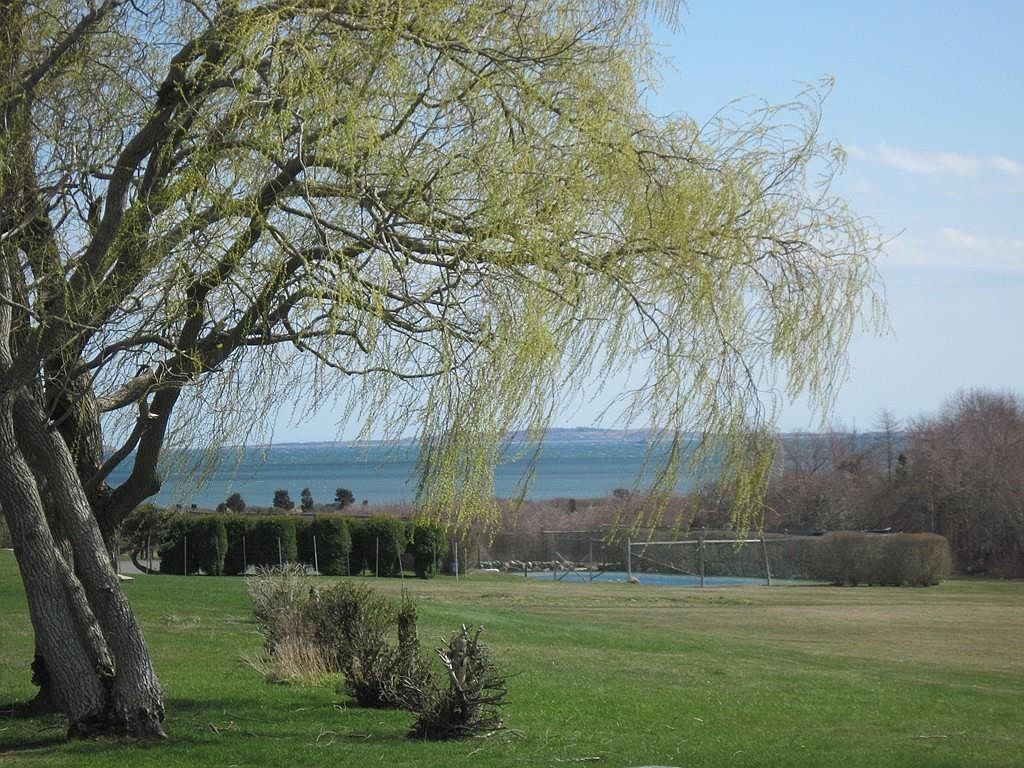 7 Mishaum Point Rd, Dartmouth, MA 02748 Zillow