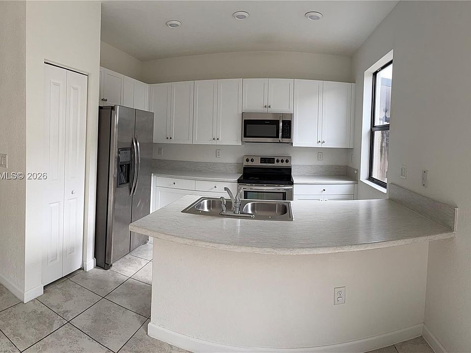 1st image of 25180 SW 114th Ave #60