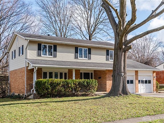 2nd image of 914 Cascade Dr