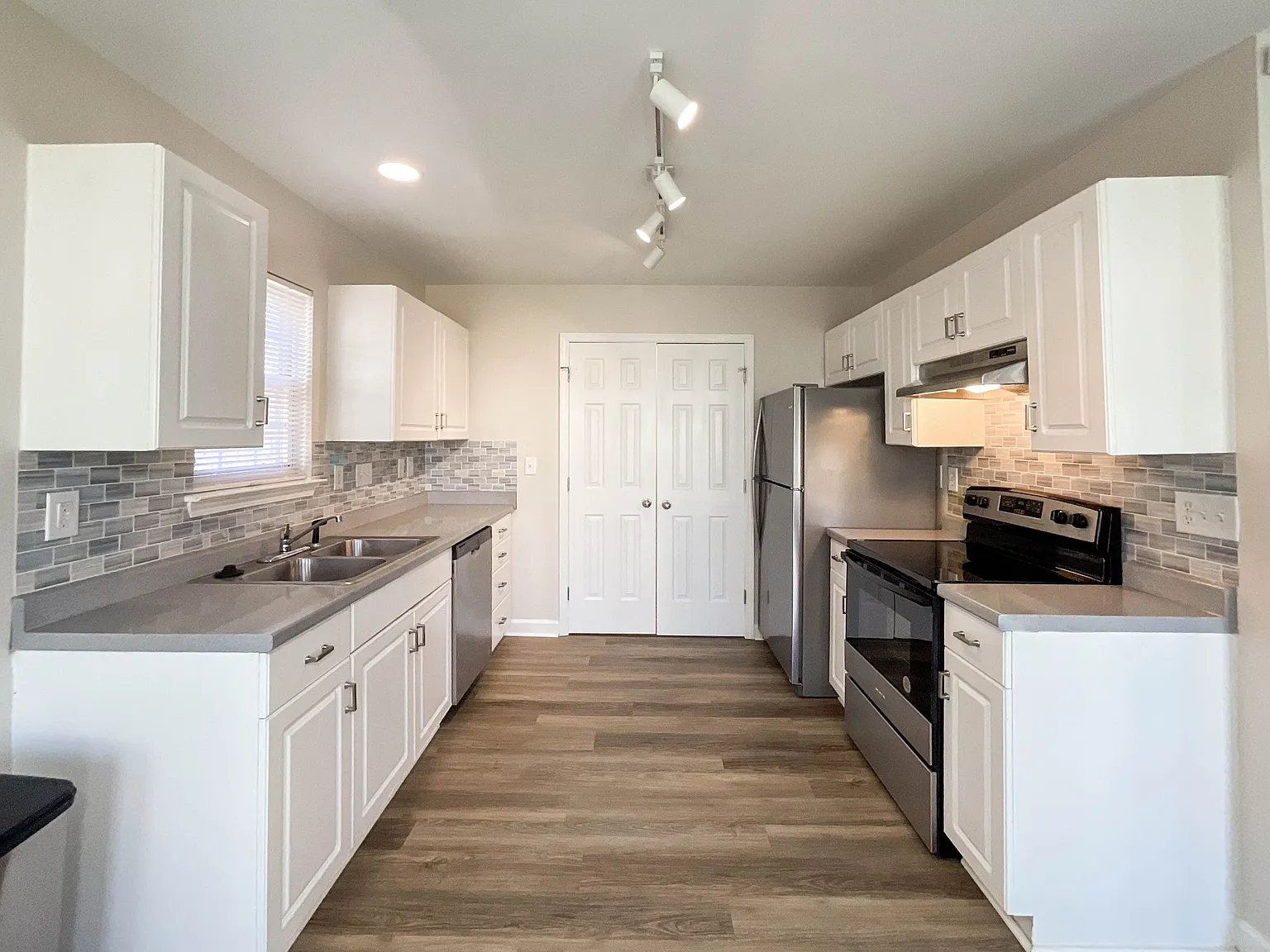 7305 Rosehall Drive - 1 — Photo 4