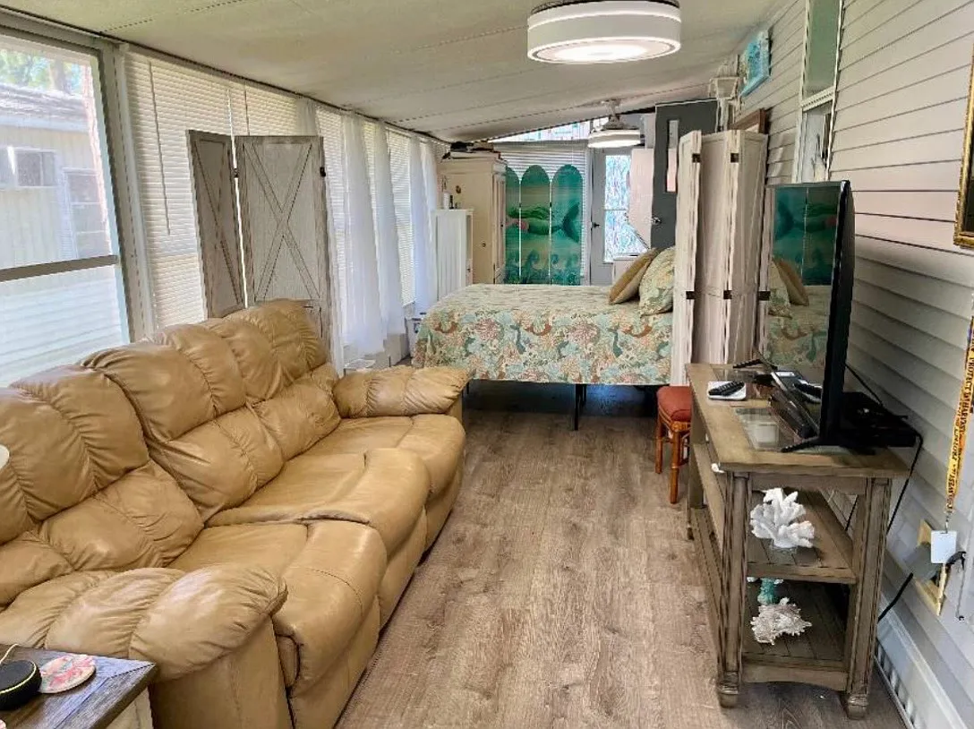 1 bed, 408 sqft, $2,300 — Photo 4