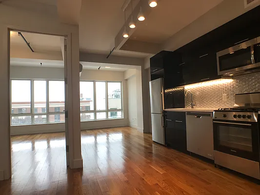 Rented by City Vista Inc | media 18